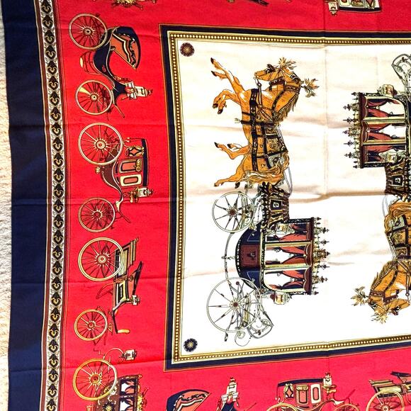 Silky polyester scarf large square designer look red blue gold carriages FLAWS - Picture 4 of 12